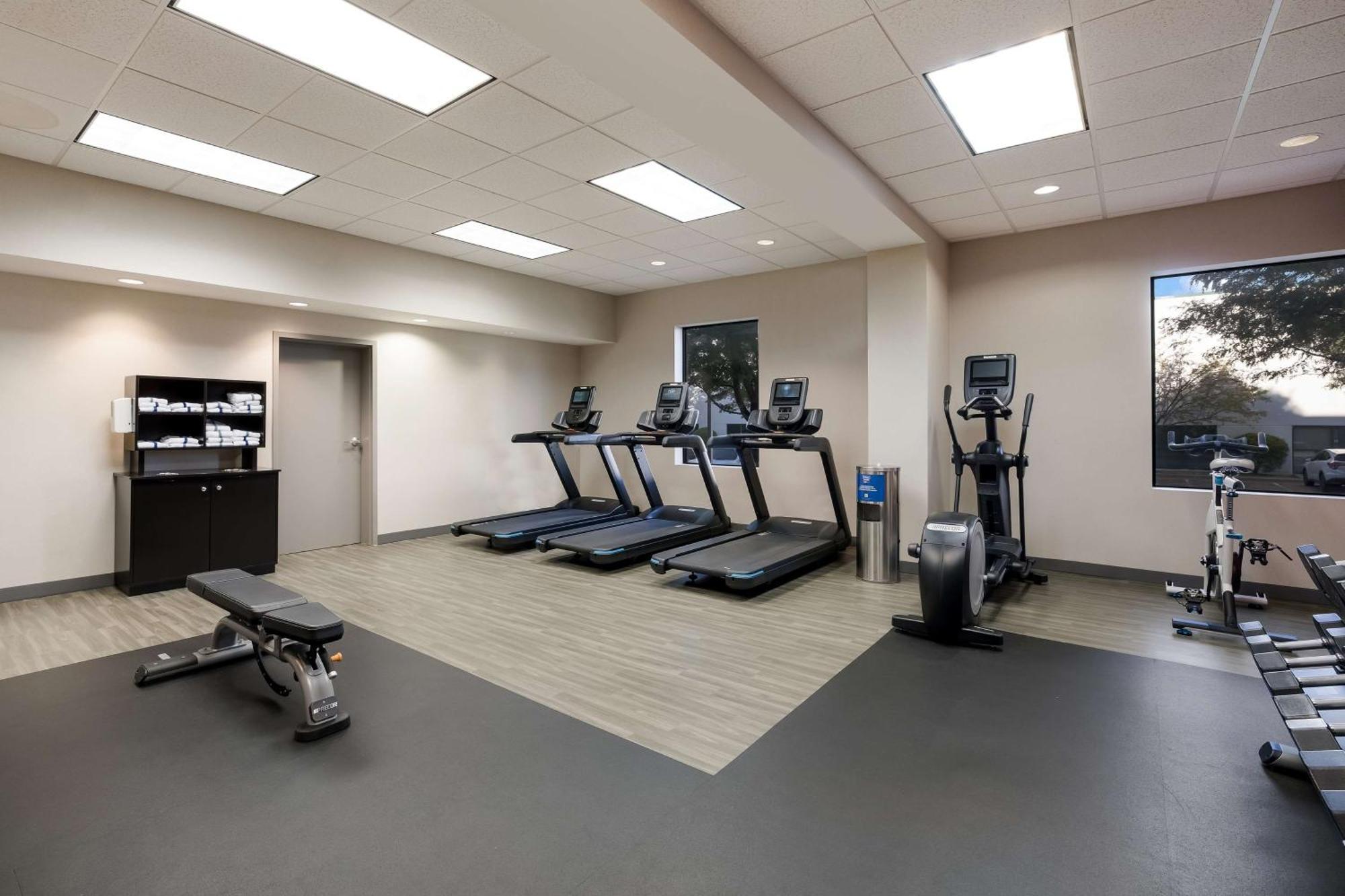 Hampton Inn Mchenry Kültér fotó